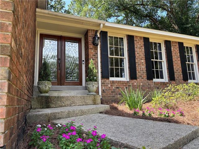 5911 Shenandoah Road N, Mobile, AL 36608