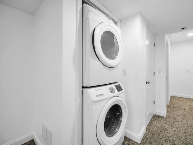 1949 N Whipple Street 1, Chicago, IL 60647