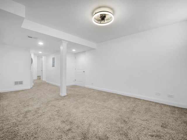 1949 N Whipple Street 1, Chicago, IL 60647