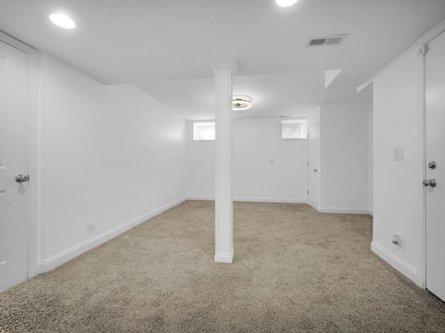 1949 N Whipple Street 1, Chicago, IL 60647