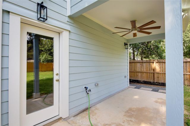 955 Ringold Street, Houston, TX 77088