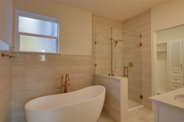 955 Ringold Street, Houston, TX 77088