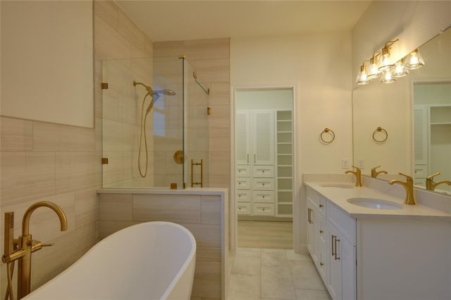 955 Ringold Street, Houston, TX 77088