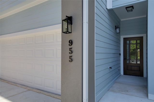 955 Ringold Street, Houston, TX 77088