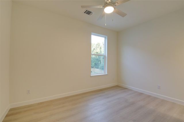 955 Ringold Street, Houston, TX 77088