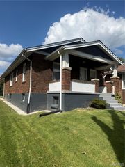 8517 Elmore Avenue, St Louis, MO 63132