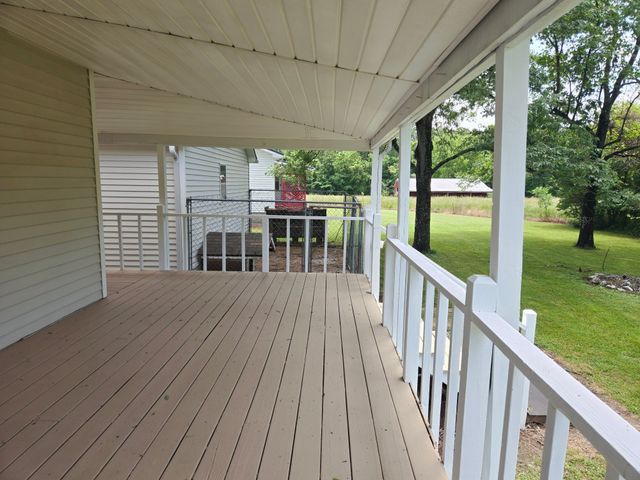 121 Walker Rd, Springville, TN 38256