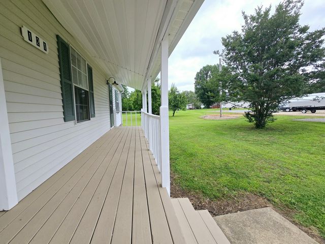 121 Walker Rd, Springville, TN 38256