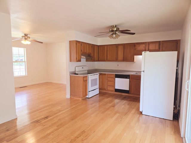 121 Walker Rd, Springville, TN 38256