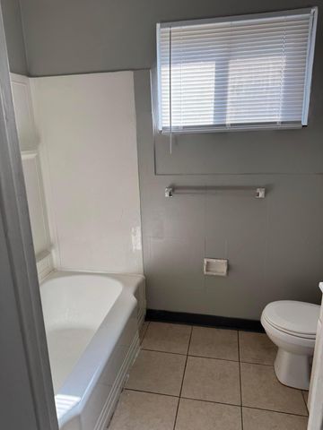 73 N Hampton Road, Columbus, OH 43213