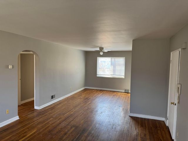 73 N Hampton Road, Columbus, OH 43213