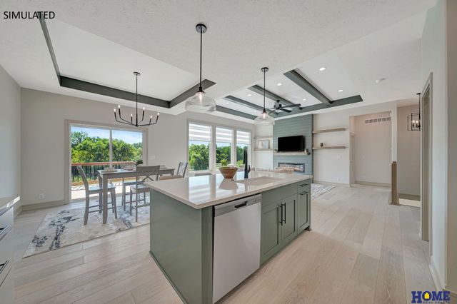 8006 Ephraem Lane, Lincoln, NE 68516