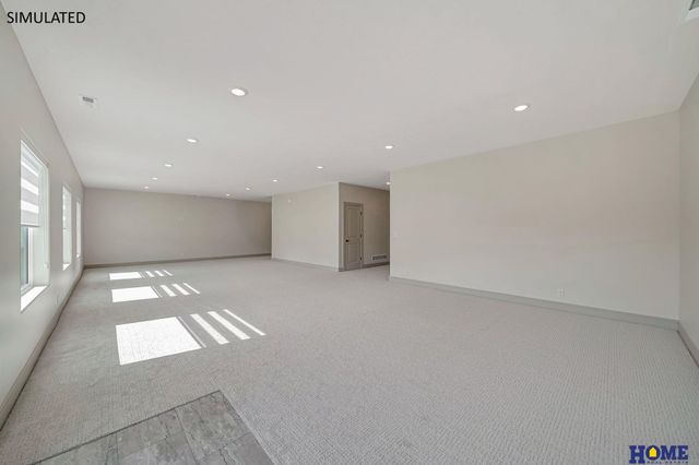 8006 Ephraem Lane, Lincoln, NE 68516