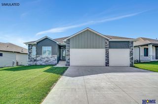 8006 Ephraem Lane, Lincoln, NE 68516
