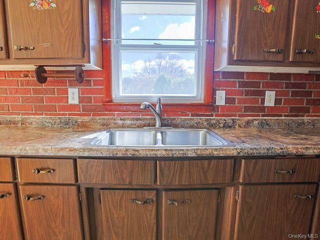 1871 Albany Post Road, Wallkill, NY 12589