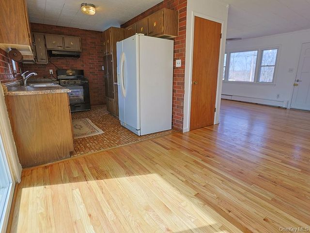 1871 Albany Post Road, Wallkill, NY 12589