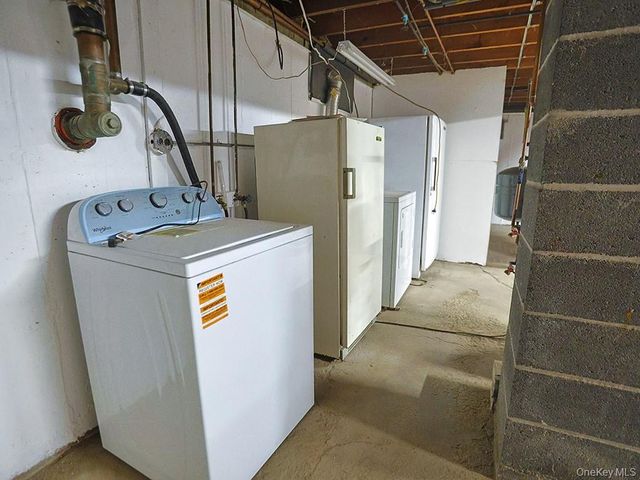 1871 Albany Post Road, Wallkill, NY 12589