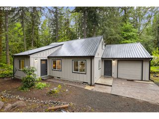 23595 E LOLO PASS Rd, Rhododendron, OR 97049