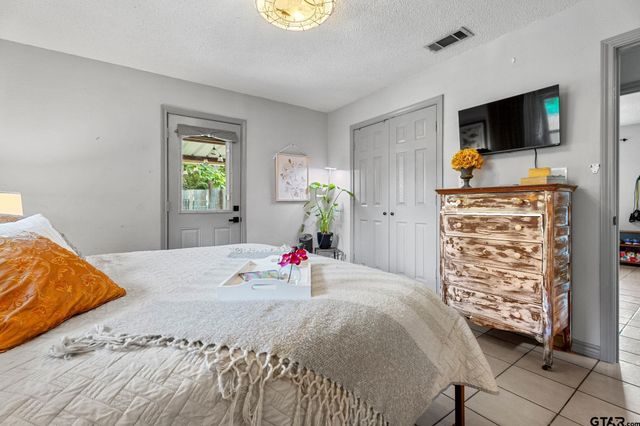 11085 Ingram St, Brownsboro, TX 75756