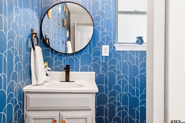 11085 Ingram St, Brownsboro, TX 75756