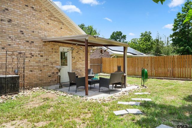 11085 Ingram St, Brownsboro, TX 75756