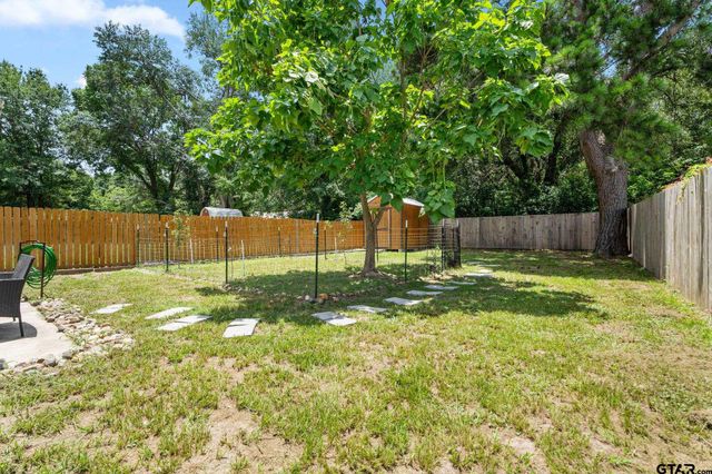 11085 Ingram St, Brownsboro, TX 75756