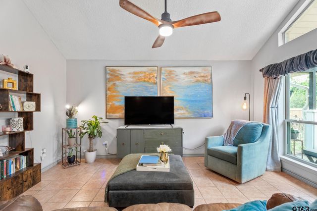 11085 Ingram St, Brownsboro, TX 75756