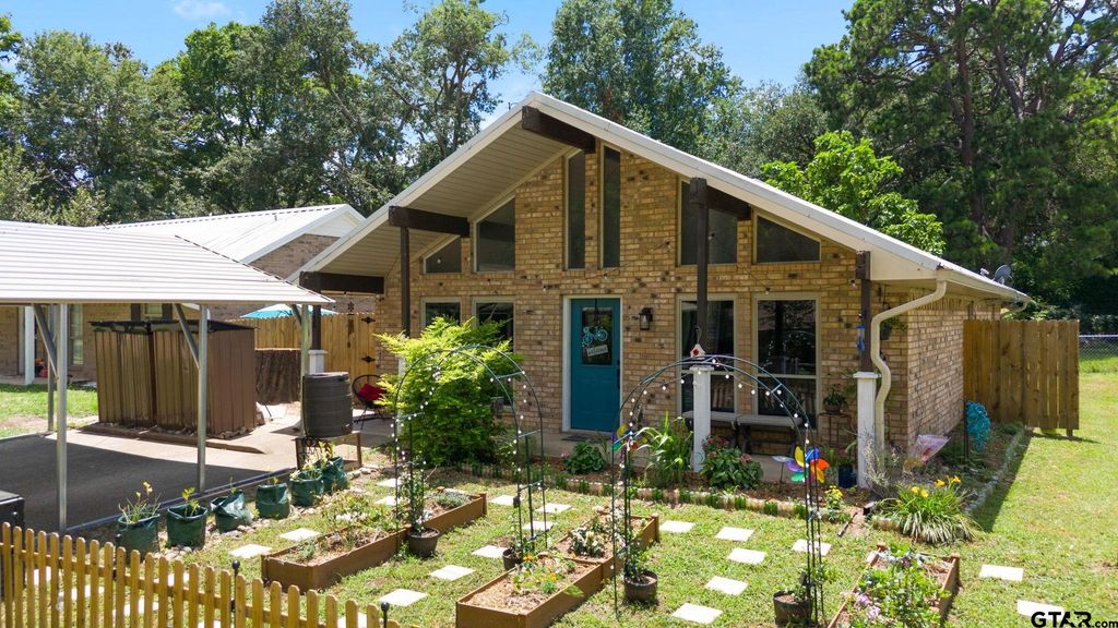 11085 Ingram St, Brownsboro, TX 75756