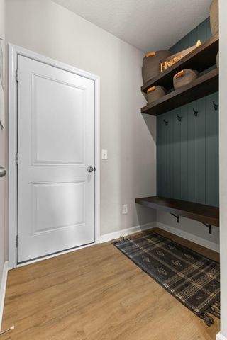 14540 Twin Lakes Circle, Burnsville, MN 55306