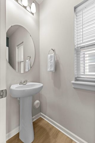 14540 Twin Lakes Circle, Burnsville, MN 55306