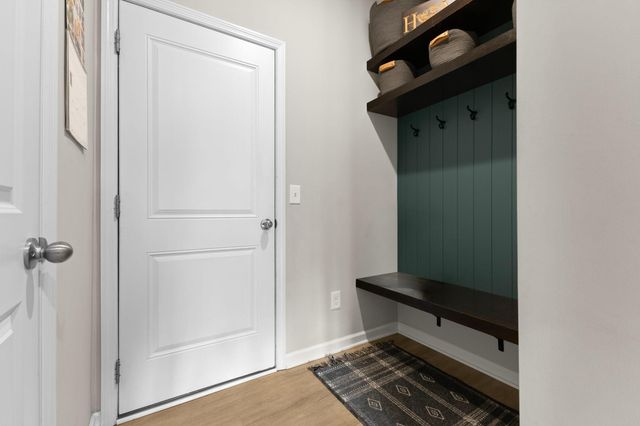 14540 Twin Lakes Circle, Burnsville, MN 55306