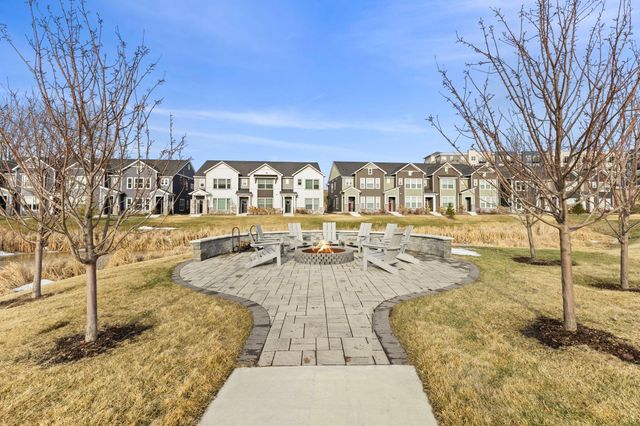 14540 Twin Lakes Circle, Burnsville, MN 55306