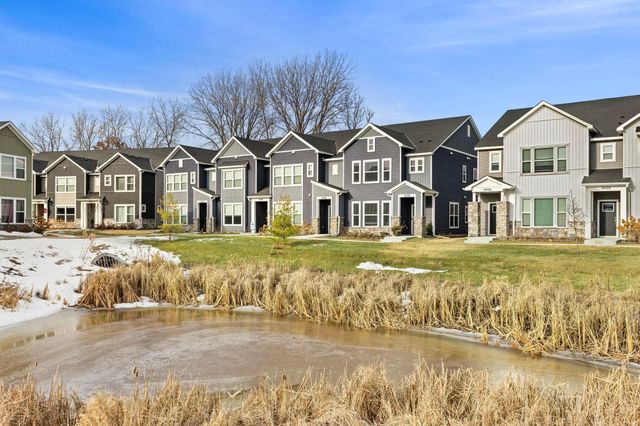 14540 Twin Lakes Circle, Burnsville, MN 55306