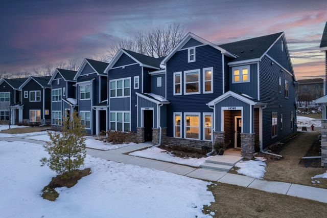 14540 Twin Lakes Circle, Burnsville, MN 55306