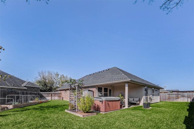 19539 Keystone Falls Court, Richmond, TX 77407