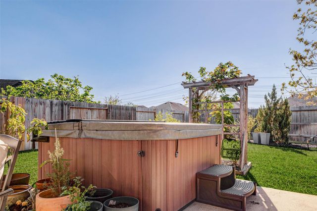 19539 Keystone Falls Court, Richmond, TX 77407