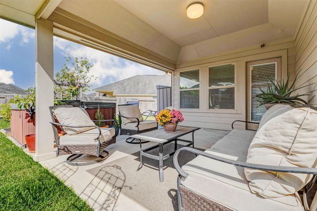 19539 Keystone Falls Court, Richmond, TX 77407