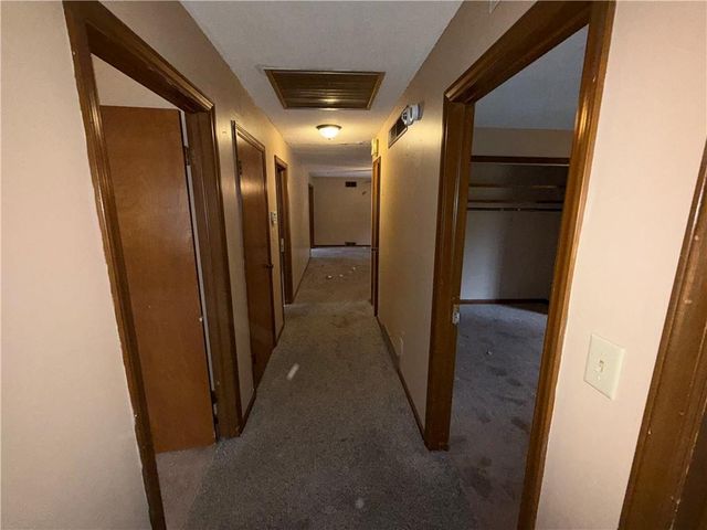 3720 CRESCENT Avenue, Kansas City, MO 64133