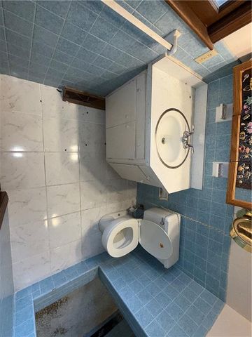 3720 CRESCENT Avenue, Kansas City, MO 64133