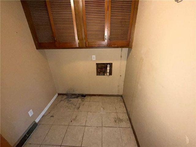 3720 CRESCENT Avenue, Kansas City, MO 64133