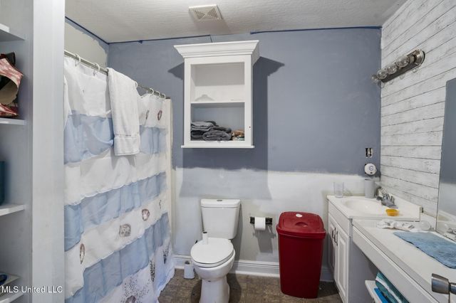 105 Green Bay Drive, Petal, MS 39465