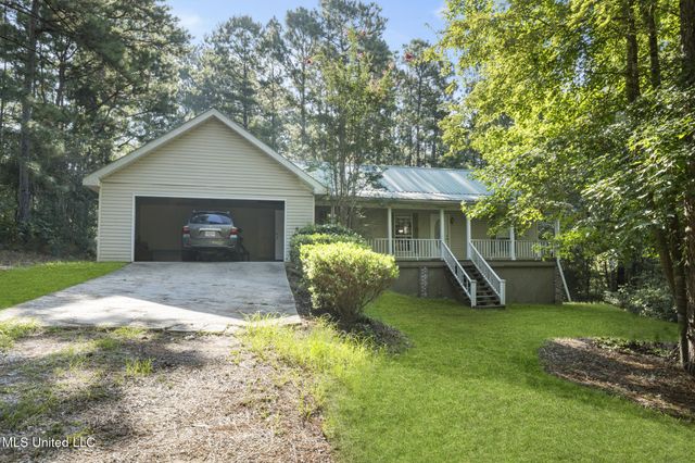 105 Green Bay Drive, Petal, MS 39465