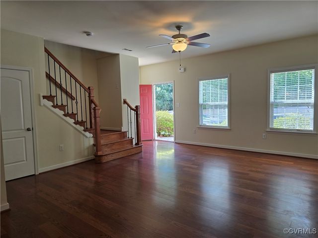 7417 Pebble Lake Dr, Hanover, VA 23111