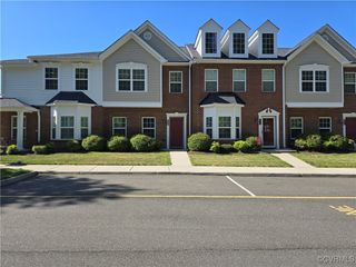 7417 Pebble Lake Dr, Hanover, VA 23111