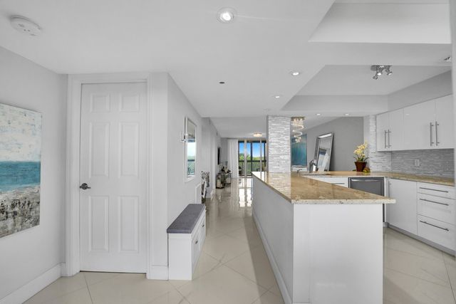 1266 S Military Trail 561, Deerfield Beach, FL 33442