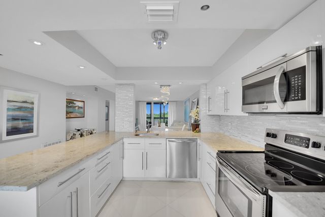 1266 S Military Trail 561, Deerfield Beach, FL 33442