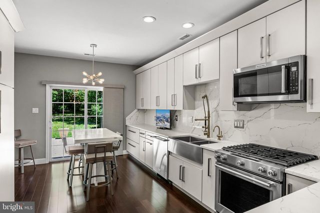 40 TUDOR, Marlton, NJ 08053