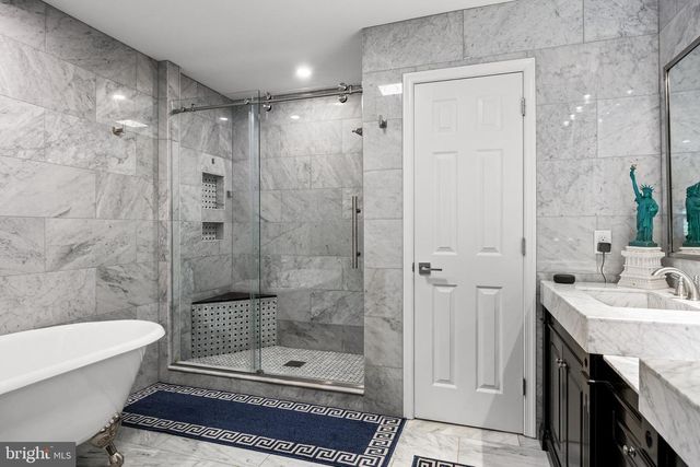 40 TUDOR, Marlton, NJ 08053