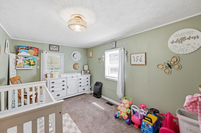 410 College Hill Road, Waco, KY 40385