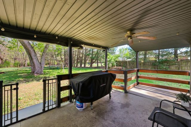 410 College Hill Road, Waco, KY 40385